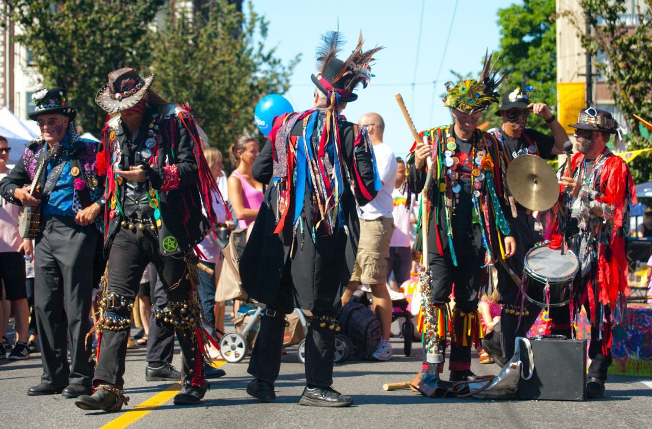 Category:Castillo Kids - Wikimedia Commons